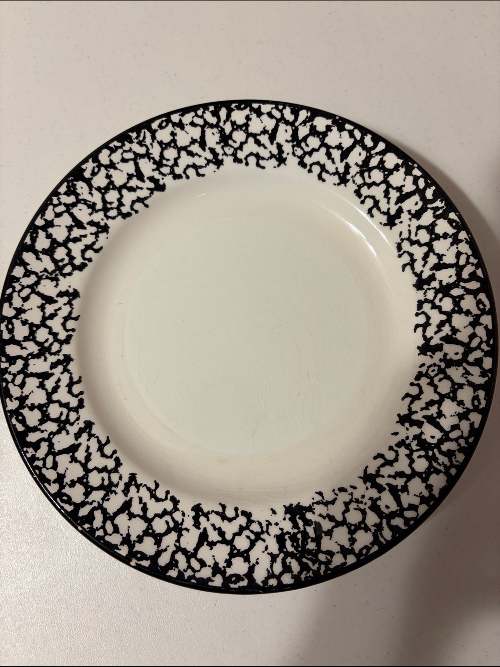 Vintage 80’s MADE IN ITALY spongeware Black & White salad dessert plate pair